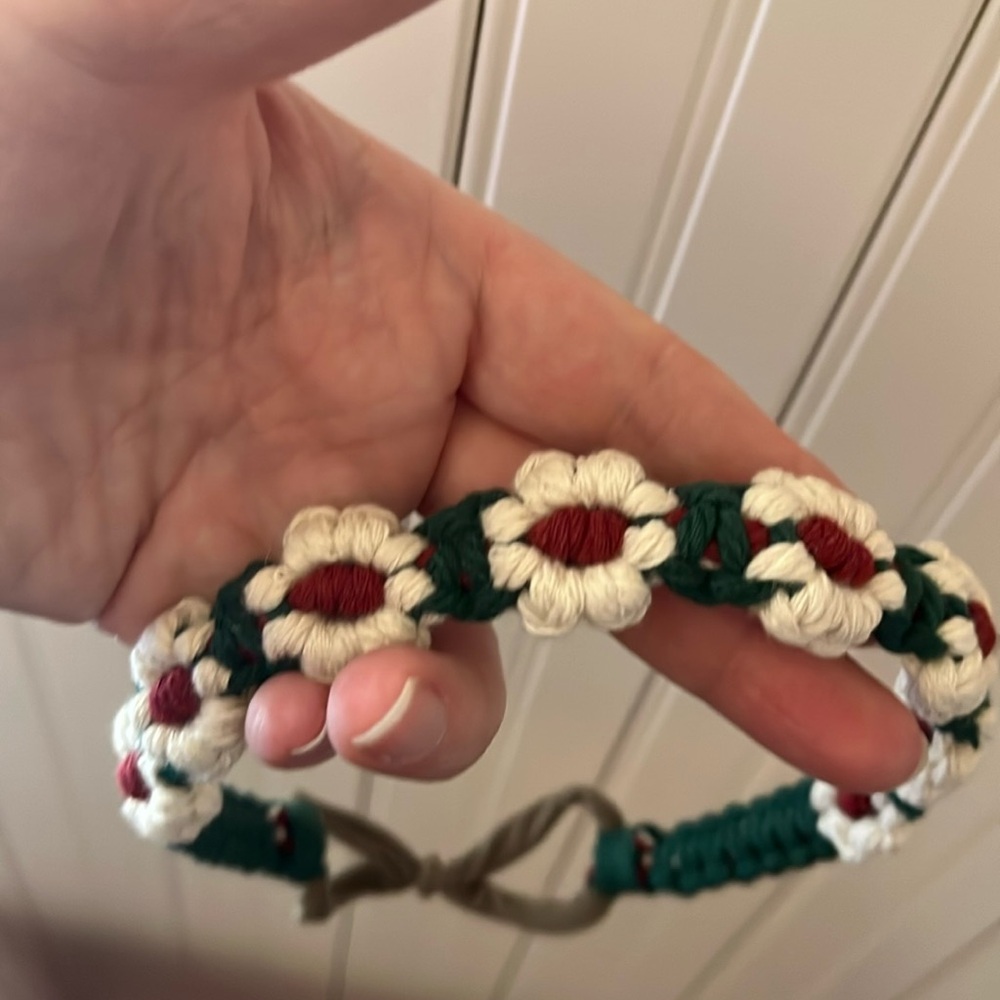 Crochet flower pattern elastic head wrap/ headband Teal and Cream - Picture 11 of 15